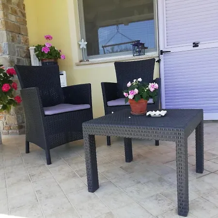 La Cicala Stonata Bed & Breakfast Dolceacqua Exterior photo